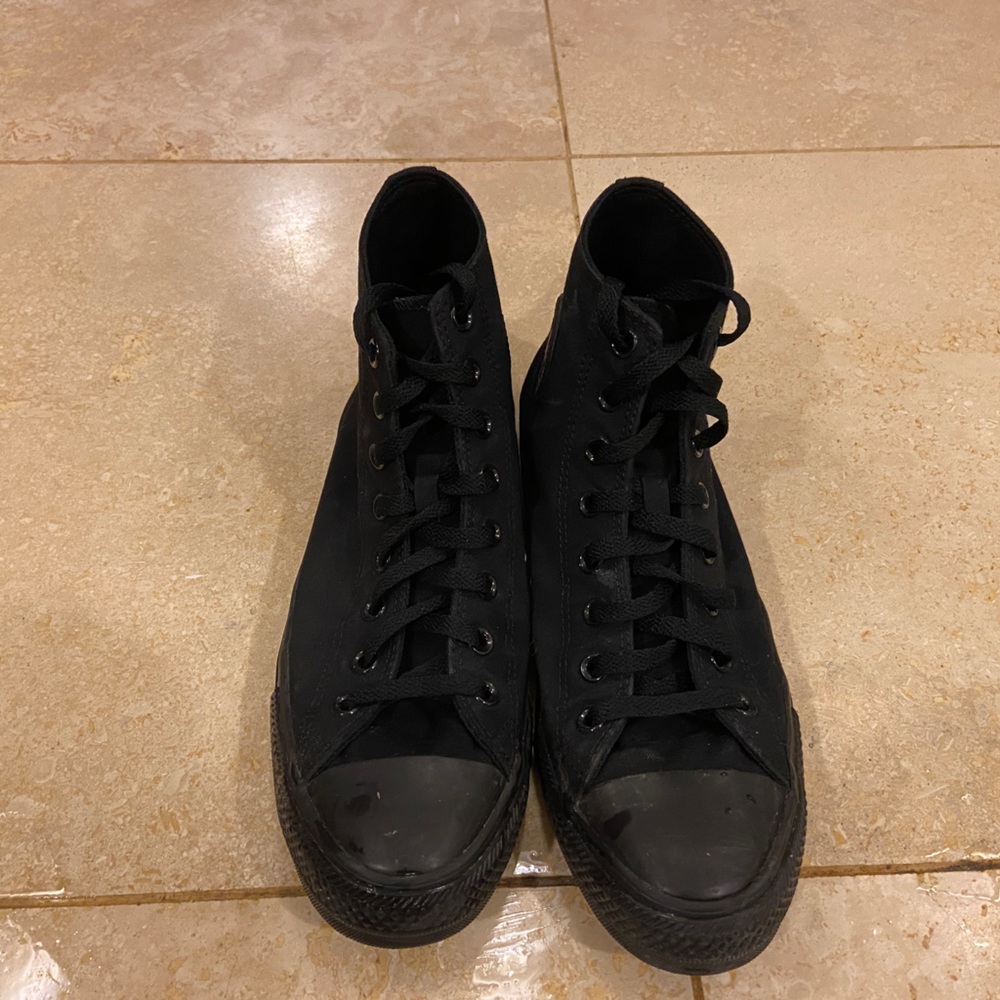 Unisex converse chuck taylor all star canvas high top sneaker(men’s 8.5)